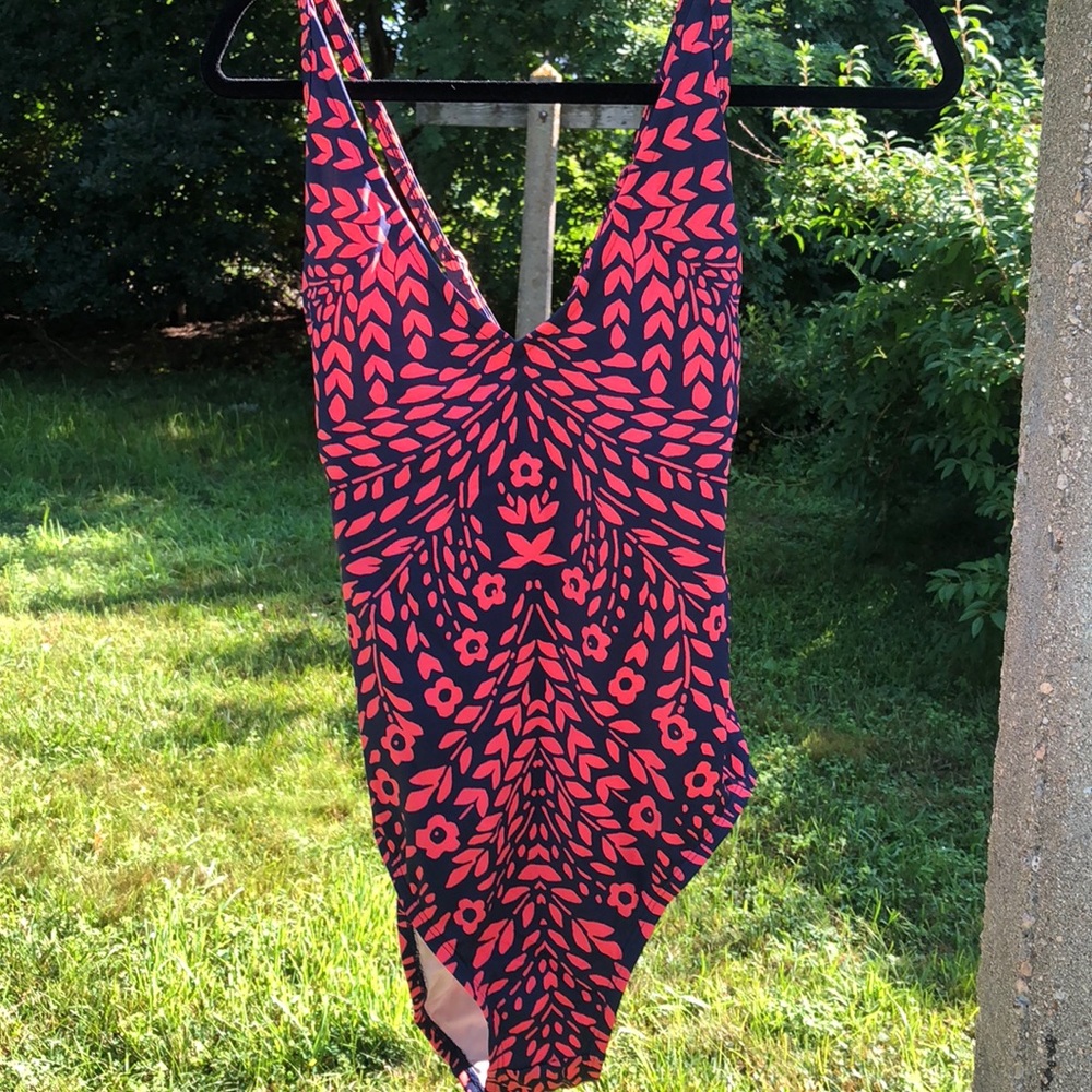 One Piece Patterned Swimsuit